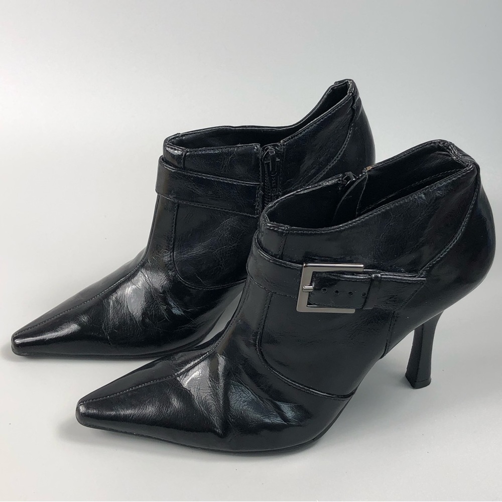 Gianni Bini Black Pointed Toe Ankle Booties Size 6M - Picture 3 of 13